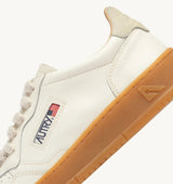 Sneakers Medalist Low Man