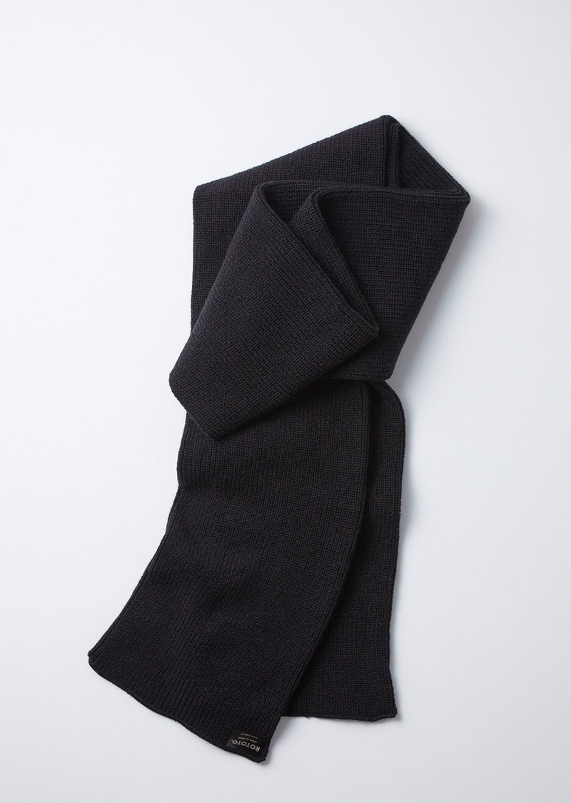 Rototo sock stole | Naive Concept Store.